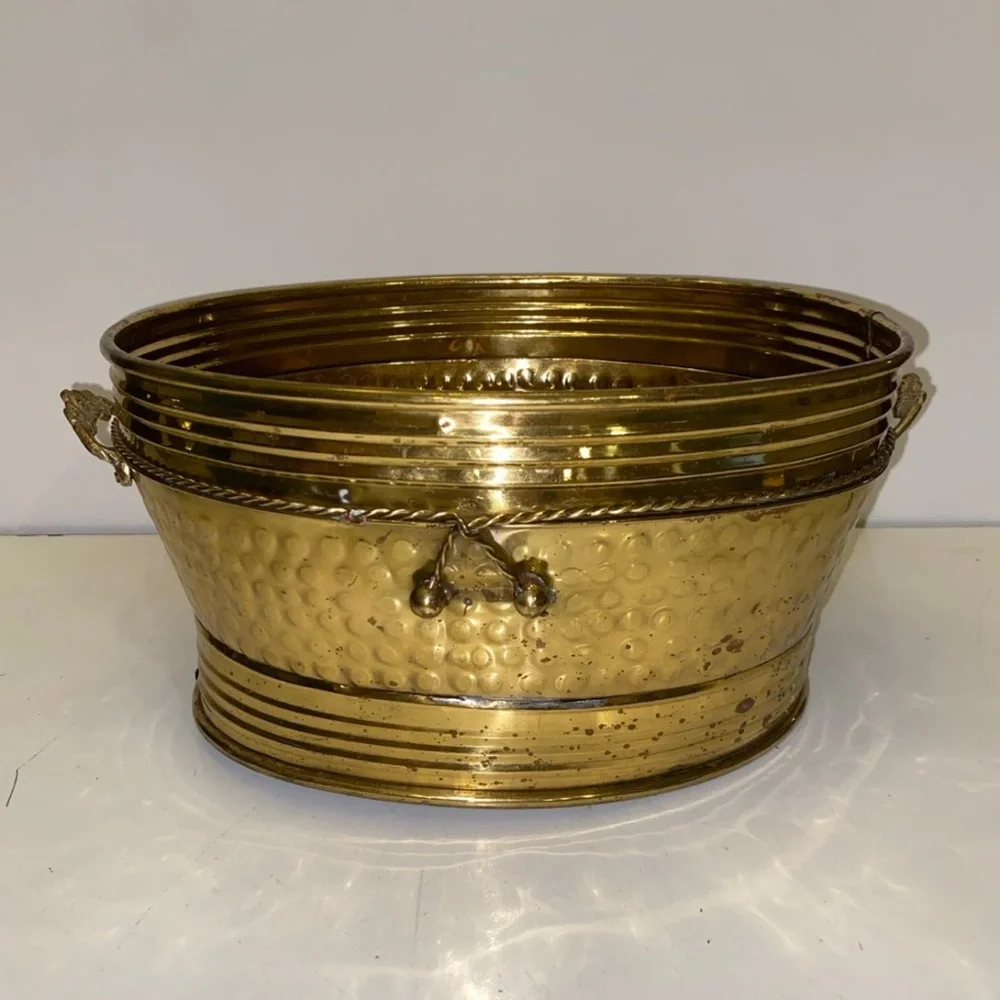 Vintage 12 inch brass bowl / planter decor - Picture 4 of 12